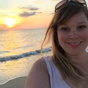 Meet your Posher, Dana